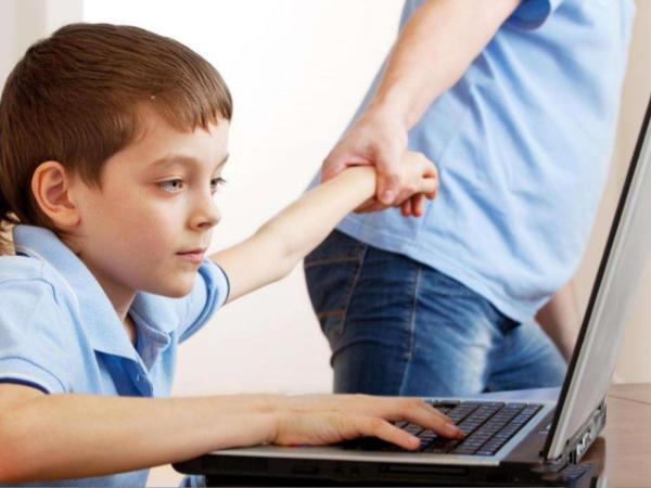 Internetfüggőség gyerekeknél