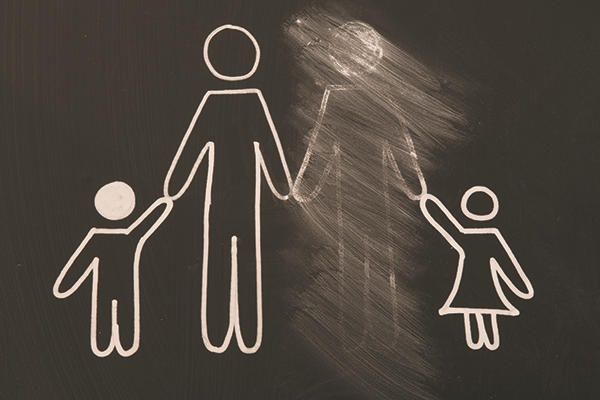 Mi a szülői elidegenítés szindróma? – 26 jel, amiből felismerheted
